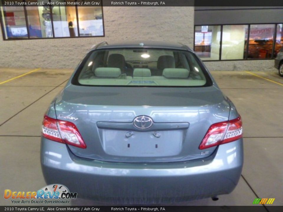 2010 Toyota Camry LE Aloe Green Metallic / Ash Gray Photo #12