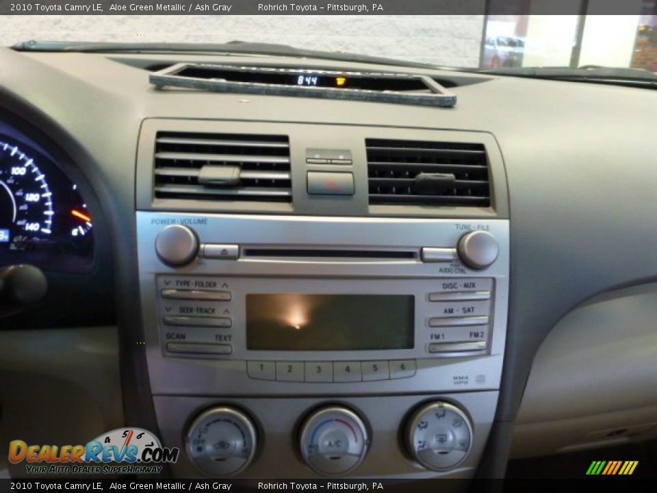 2010 Toyota Camry LE Aloe Green Metallic / Ash Gray Photo #19