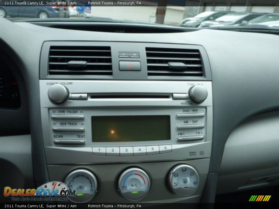 2011 Toyota Camry LE Super White / Ash Photo #19