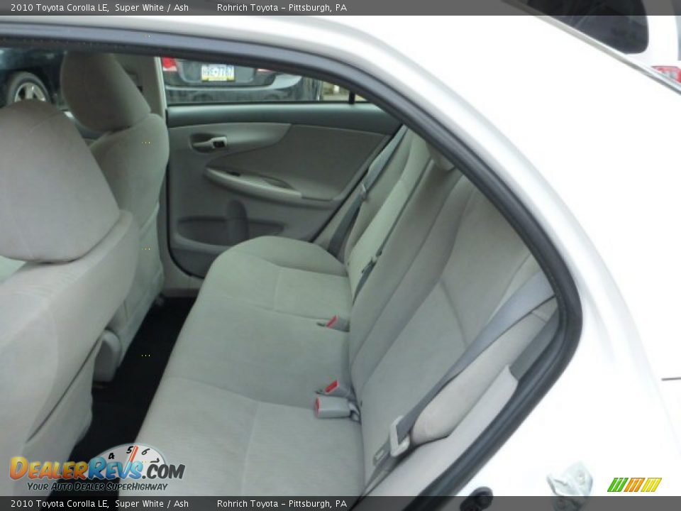 2010 Toyota Corolla LE Super White / Ash Photo #5