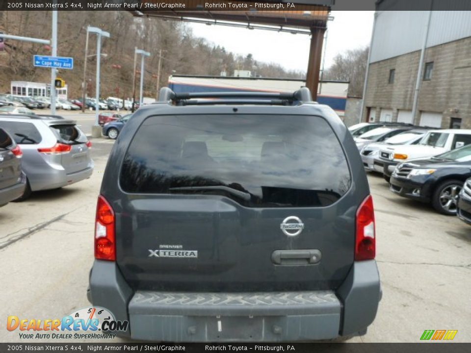 2005 Nissan Xterra S 4x4 Night Armor Pearl / Steel/Graphite Photo #12