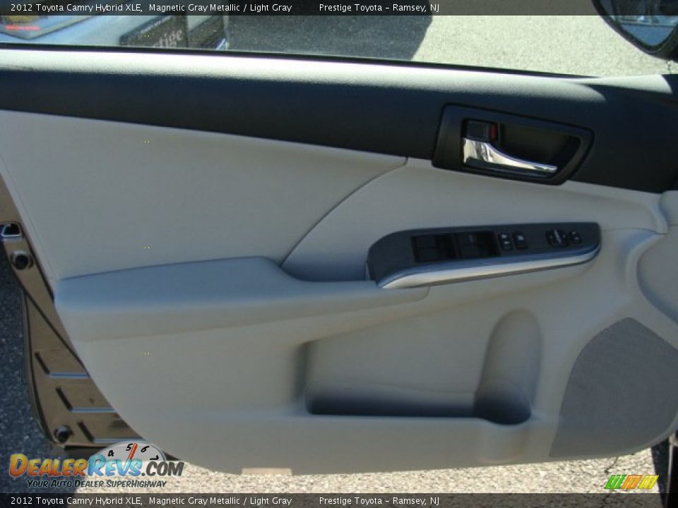 2012 Toyota Camry Hybrid XLE Magnetic Gray Metallic / Light Gray Photo #6
