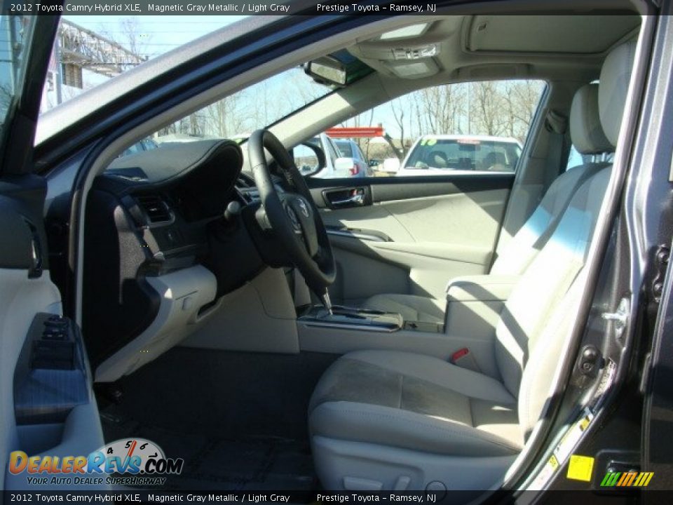 2012 Toyota Camry Hybrid XLE Magnetic Gray Metallic / Light Gray Photo #7