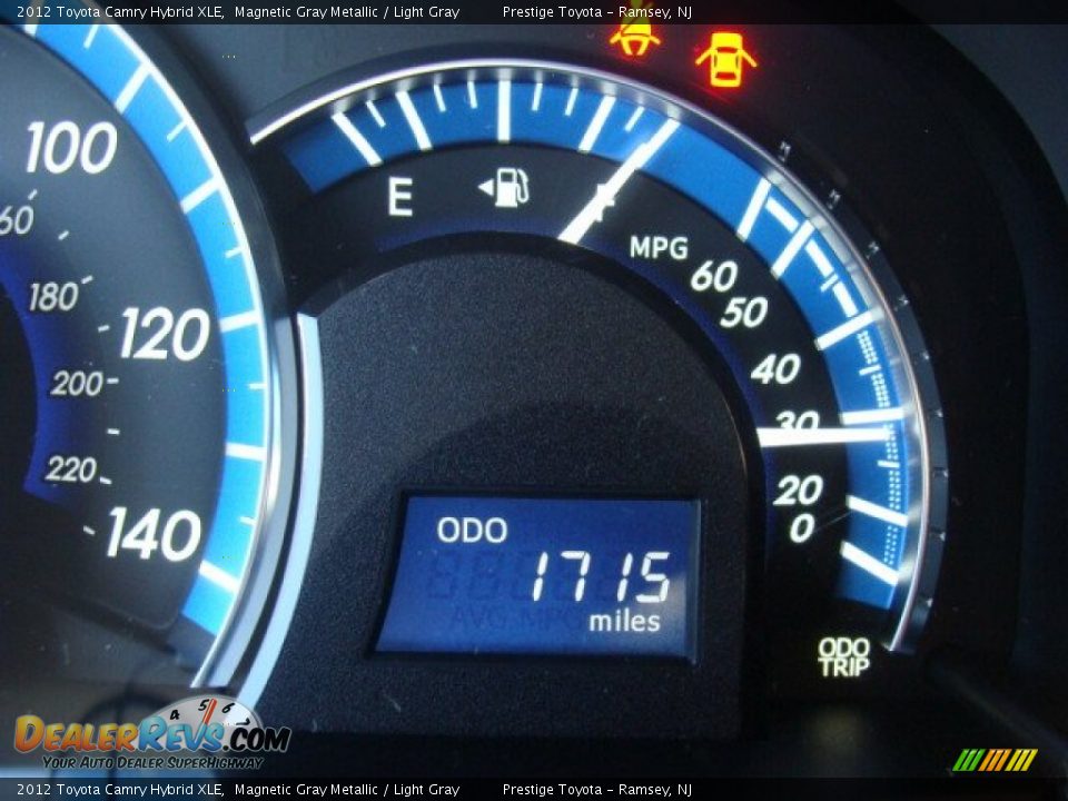 2012 Toyota Camry Hybrid XLE Magnetic Gray Metallic / Light Gray Photo #10