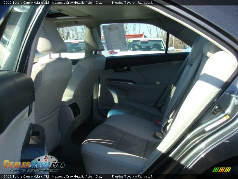 2012 Toyota Camry Hybrid XLE Magnetic Gray Metallic / Light Gray Photo #13