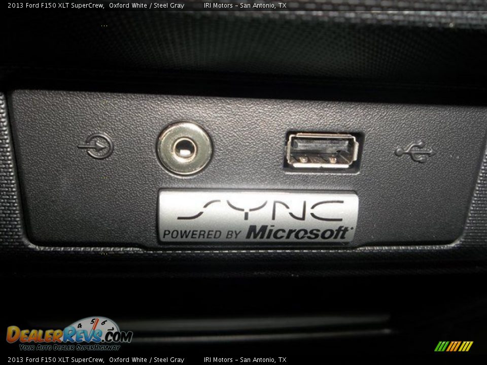 2013 Ford F150 XLT SuperCrew Oxford White / Steel Gray Photo #24