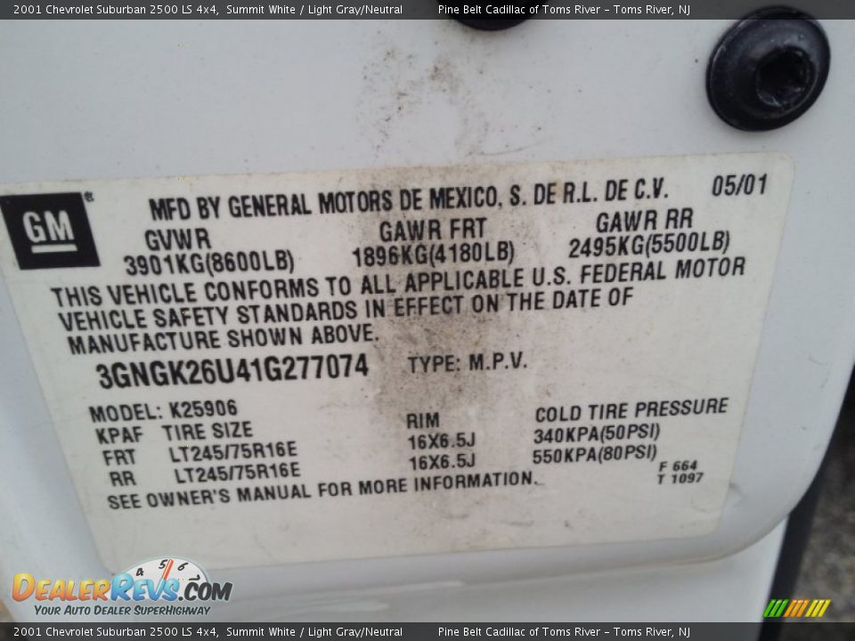 2001 Chevrolet Suburban 2500 LS 4x4 Summit White / Light Gray/Neutral Photo #11