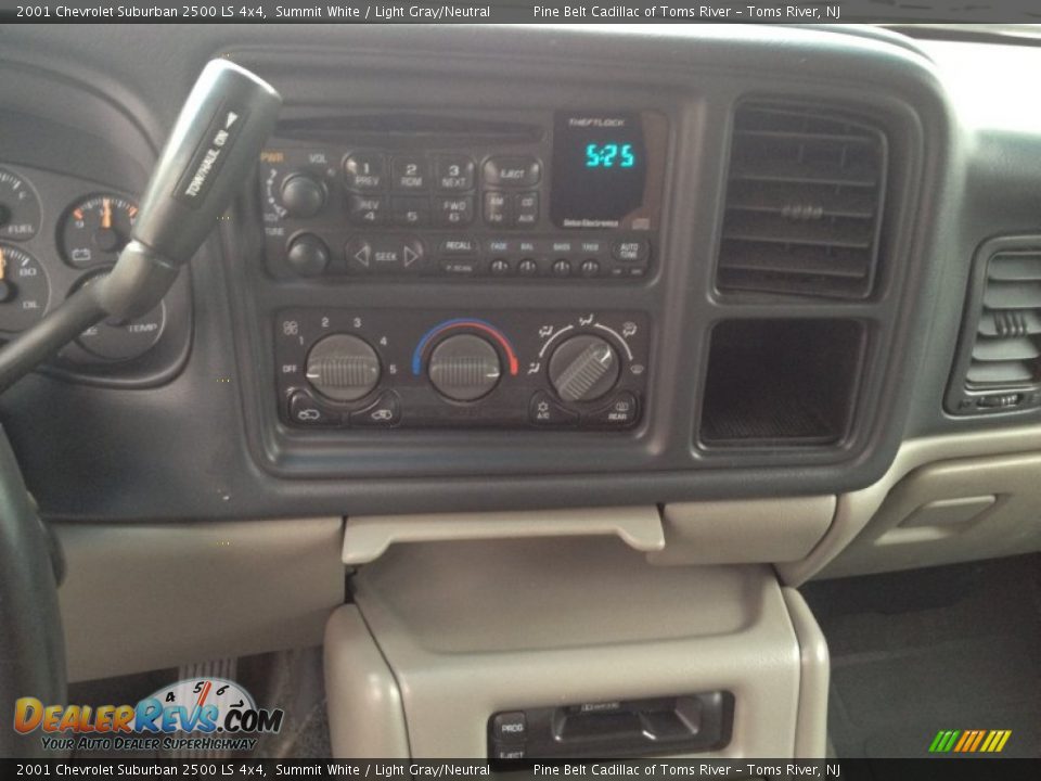 2001 Chevrolet Suburban 2500 LS 4x4 Summit White / Light Gray/Neutral Photo #14