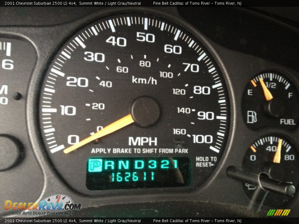 2001 Chevrolet Suburban 2500 LS 4x4 Summit White / Light Gray/Neutral Photo #15