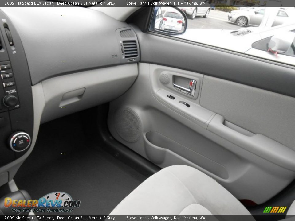 2009 Kia Spectra EX Sedan Deep Ocean Blue Metallic / Gray Photo #18