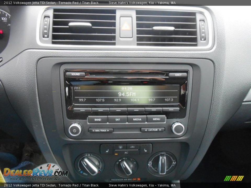 2012 Volkswagen Jetta TDI Sedan Tornado Red / Titan Black Photo #15