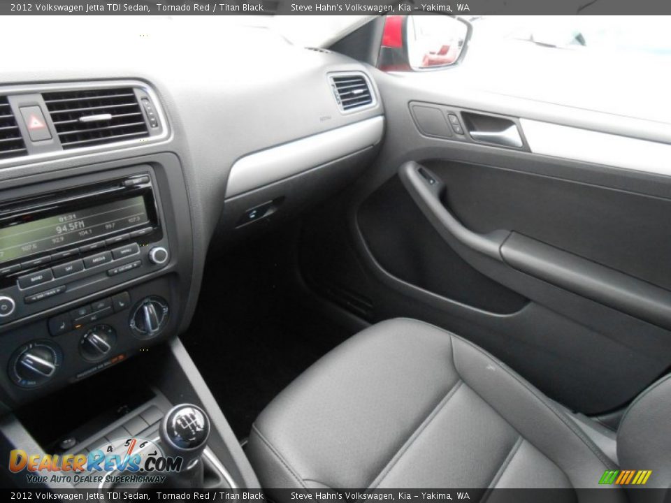 2012 Volkswagen Jetta TDI Sedan Tornado Red / Titan Black Photo #18