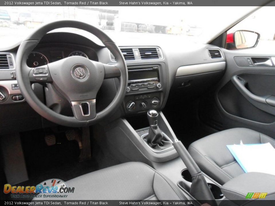 2012 Volkswagen Jetta TDI Sedan Tornado Red / Titan Black Photo #22