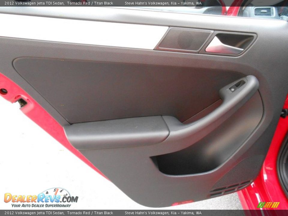 2012 Volkswagen Jetta TDI Sedan Tornado Red / Titan Black Photo #23