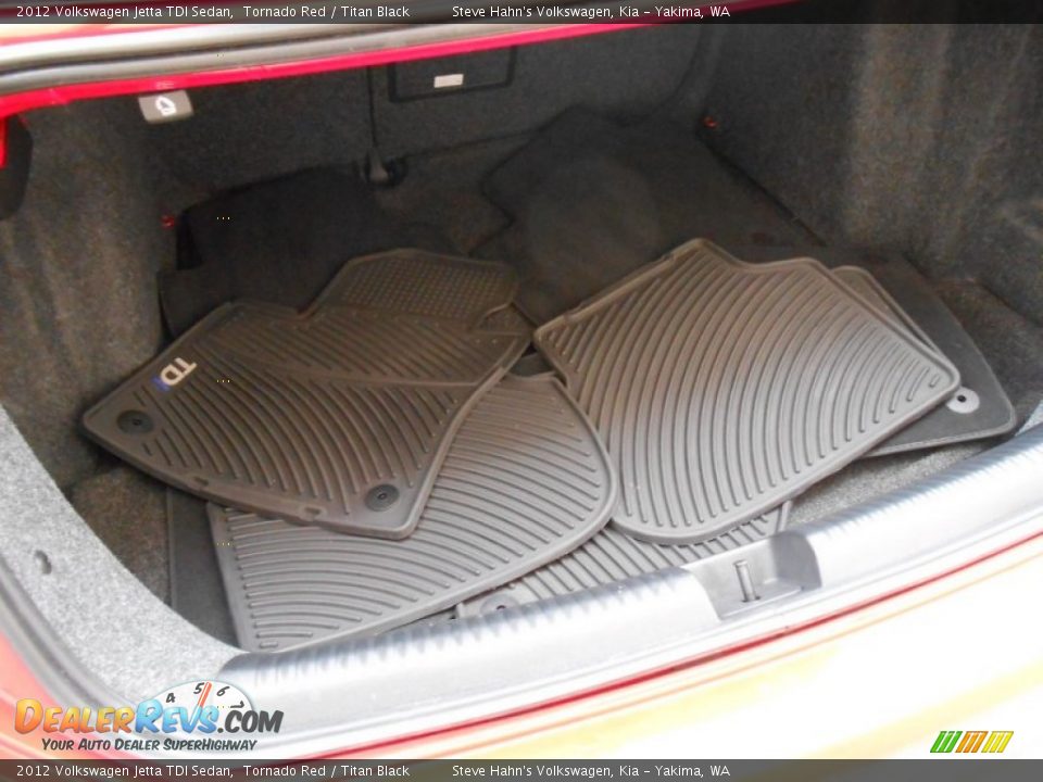 2012 Volkswagen Jetta TDI Sedan Tornado Red / Titan Black Photo #24