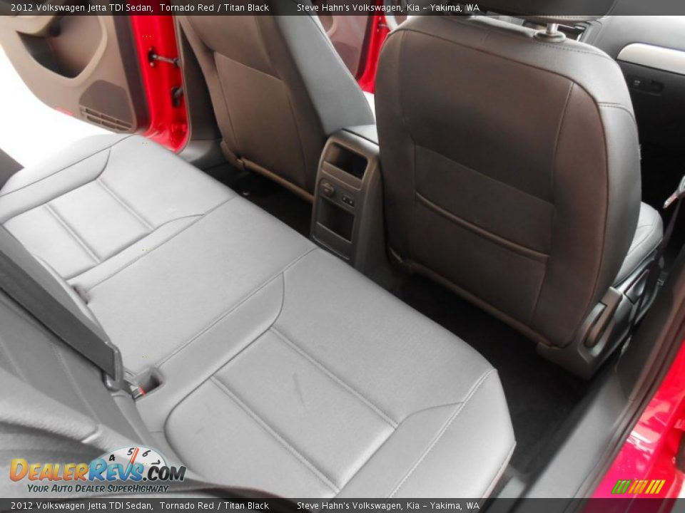 2012 Volkswagen Jetta TDI Sedan Tornado Red / Titan Black Photo #25
