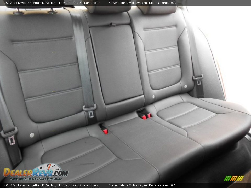 2012 Volkswagen Jetta TDI Sedan Tornado Red / Titan Black Photo #29