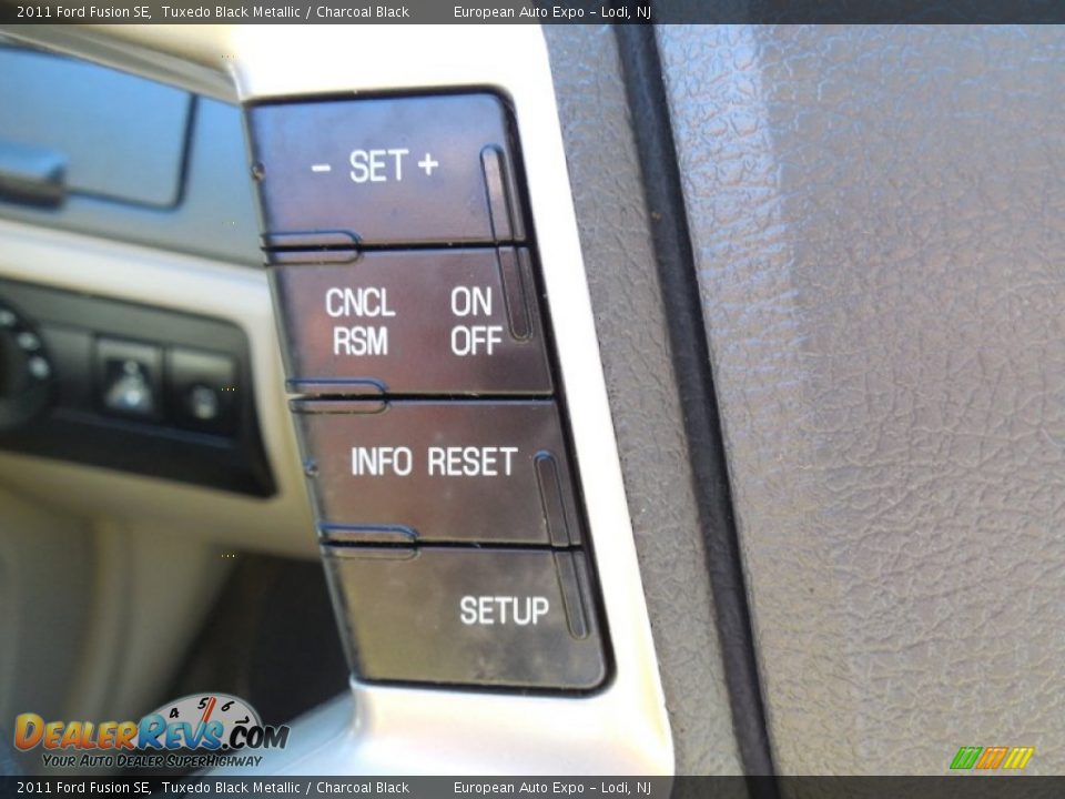 2011 Ford Fusion SE Tuxedo Black Metallic / Charcoal Black Photo #12