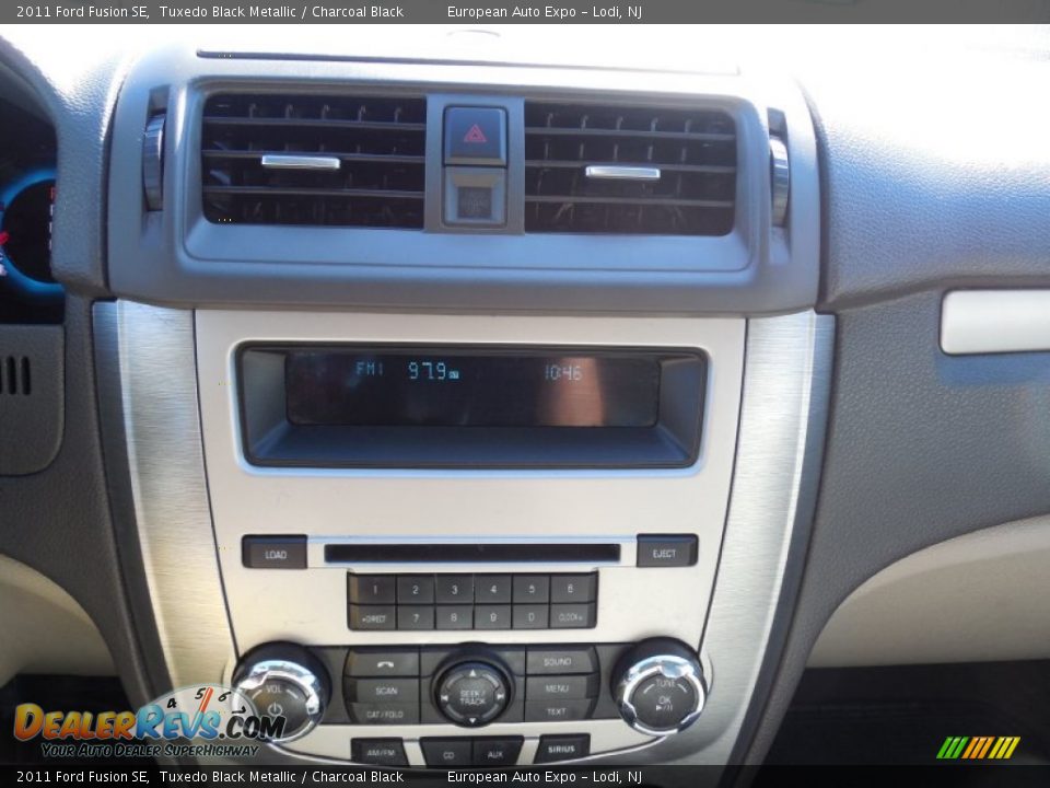 2011 Ford Fusion SE Tuxedo Black Metallic / Charcoal Black Photo #16