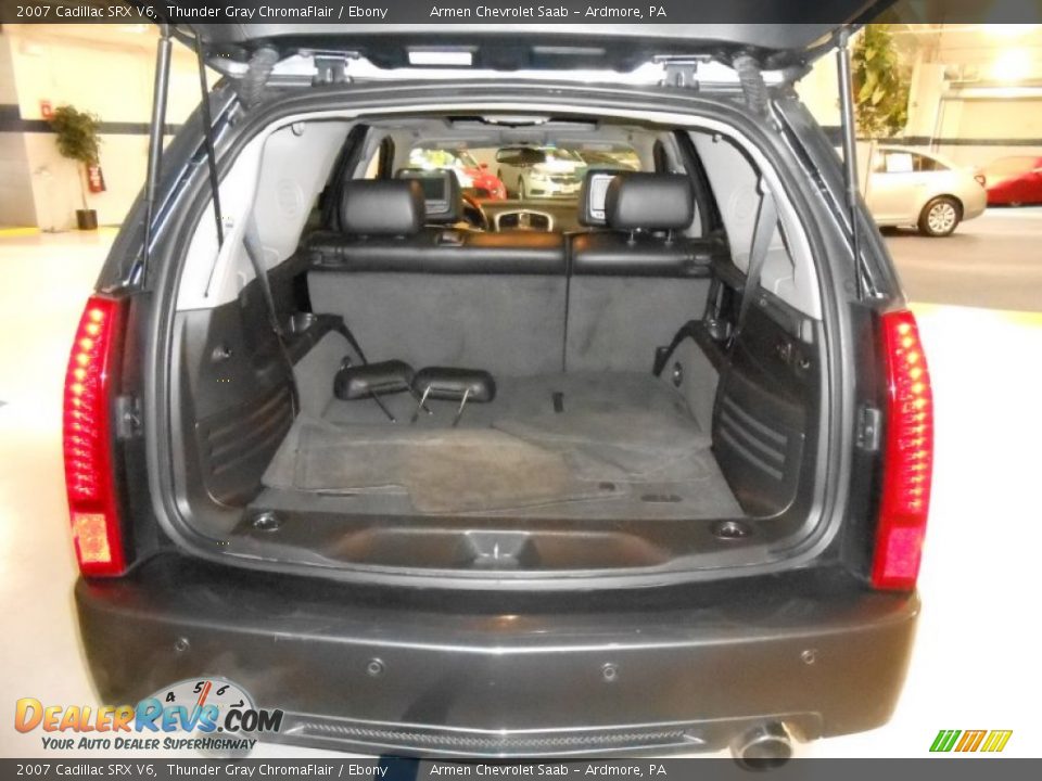 2007 Cadillac SRX V6 Trunk Photo #16