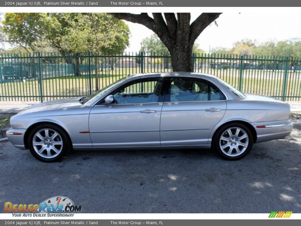 2004 Jaguar XJ XJ8 Platinum Silver Metallic / Sand Photo #3