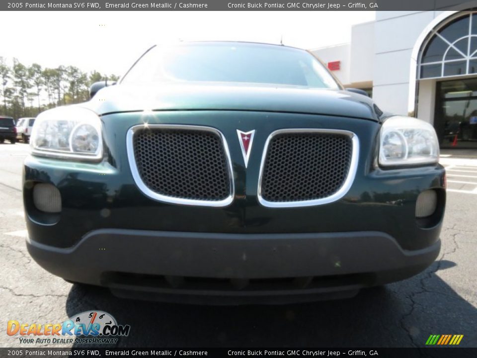 2005 Pontiac Montana SV6 FWD Emerald Green Metallic / Cashmere Photo #2