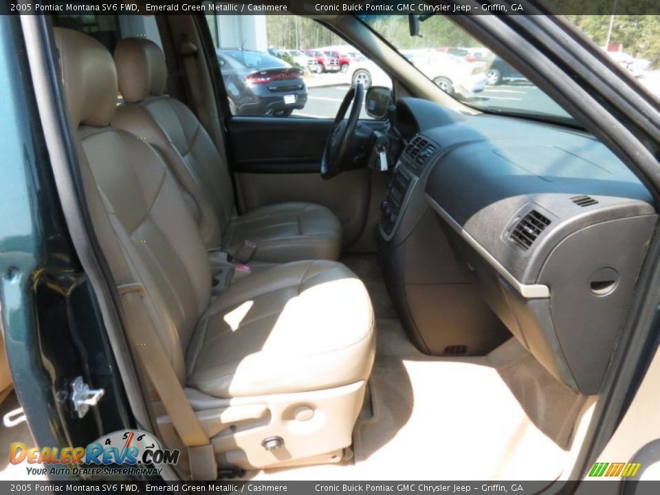 2005 Pontiac Montana SV6 FWD Emerald Green Metallic / Cashmere Photo #17