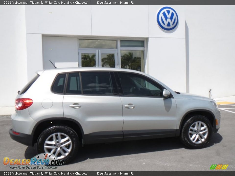 2011 Volkswagen Tiguan S White Gold Metallic / Charcoal Photo #6