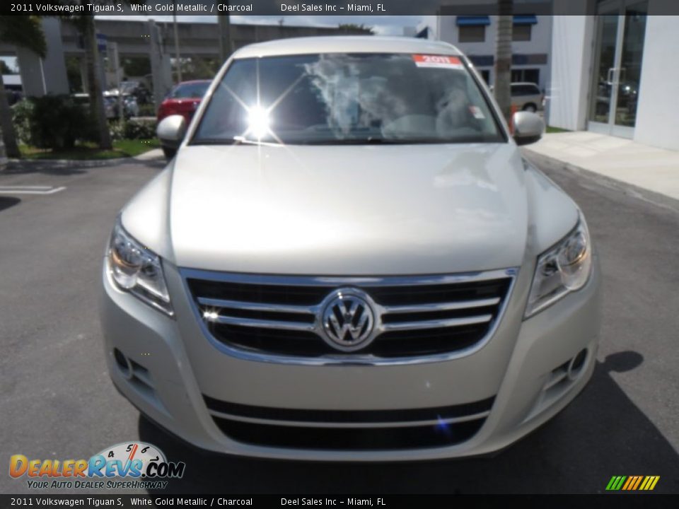 2011 Volkswagen Tiguan S White Gold Metallic / Charcoal Photo #8
