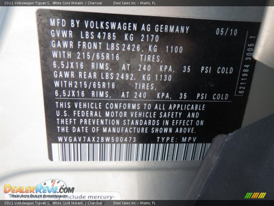 2011 Volkswagen Tiguan S White Gold Metallic / Charcoal Photo #14