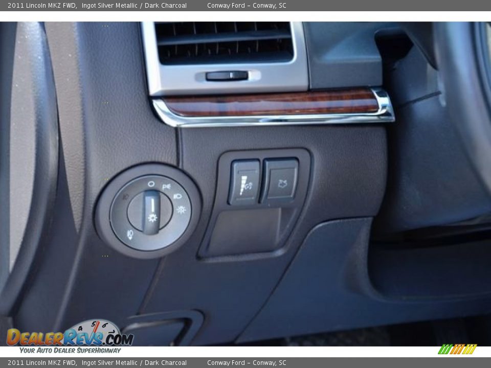 2011 Lincoln MKZ FWD Ingot Silver Metallic / Dark Charcoal Photo #22