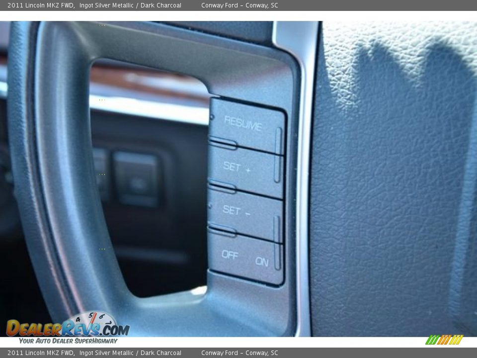 2011 Lincoln MKZ FWD Ingot Silver Metallic / Dark Charcoal Photo #25