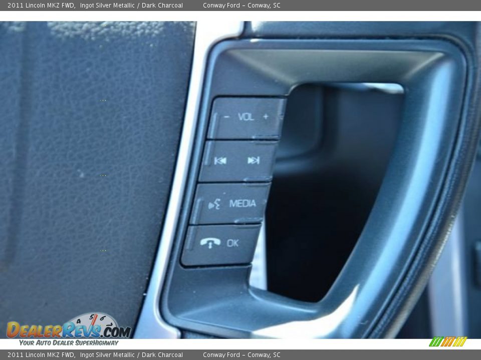 2011 Lincoln MKZ FWD Ingot Silver Metallic / Dark Charcoal Photo #26