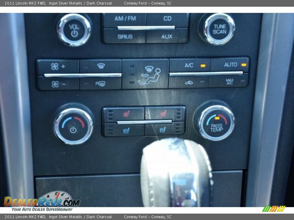 2011 Lincoln MKZ FWD Ingot Silver Metallic / Dark Charcoal Photo #29