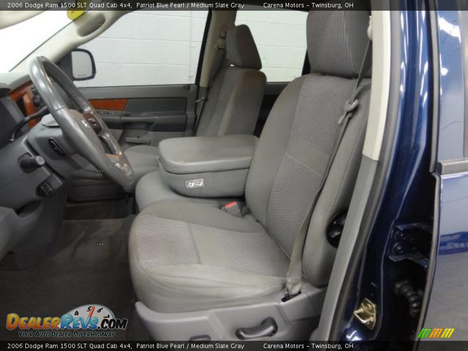 2006 Dodge Ram 1500 SLT Quad Cab 4x4 Patriot Blue Pearl / Medium Slate Gray Photo #30