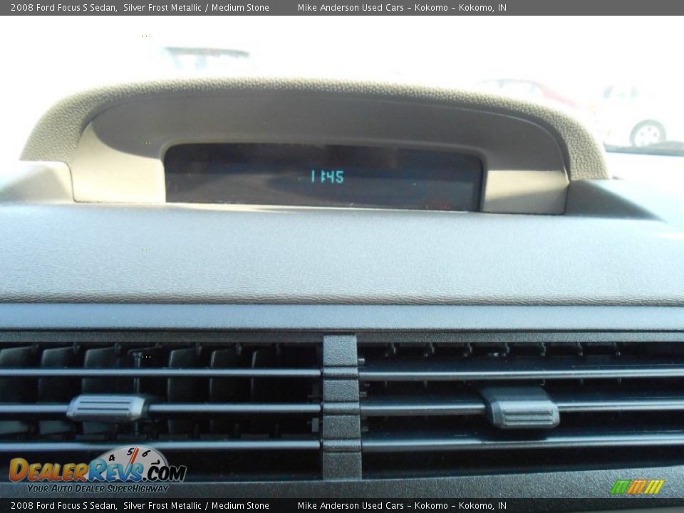 2008 Ford Focus S Sedan Silver Frost Metallic / Medium Stone Photo #9