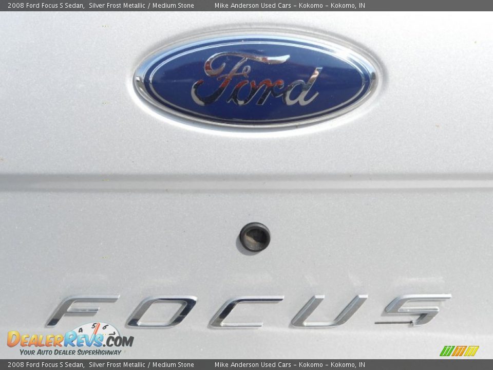 2008 Ford Focus S Sedan Silver Frost Metallic / Medium Stone Photo #20