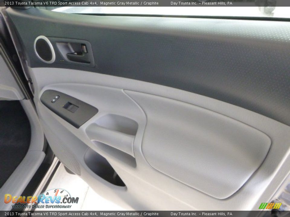 2013 Toyota Tacoma V6 TRD Sport Access Cab 4x4 Magnetic Gray Metallic / Graphite Photo #11