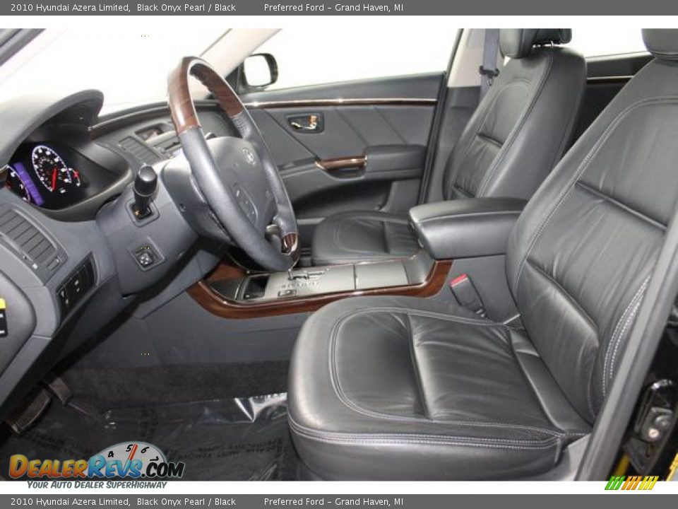 Black Interior - 2010 Hyundai Azera Limited Photo #22