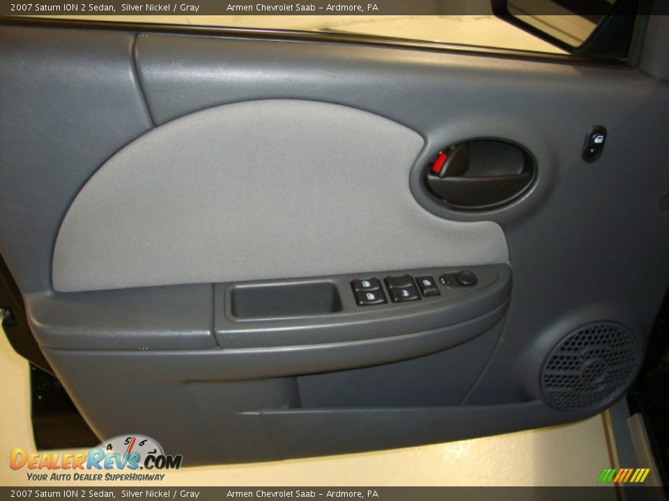 2007 Saturn ION 2 Sedan Silver Nickel / Gray Photo #13