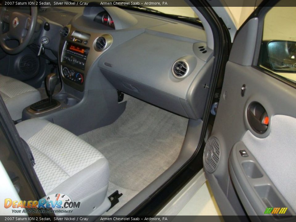 2007 Saturn ION 2 Sedan Silver Nickel / Gray Photo #16