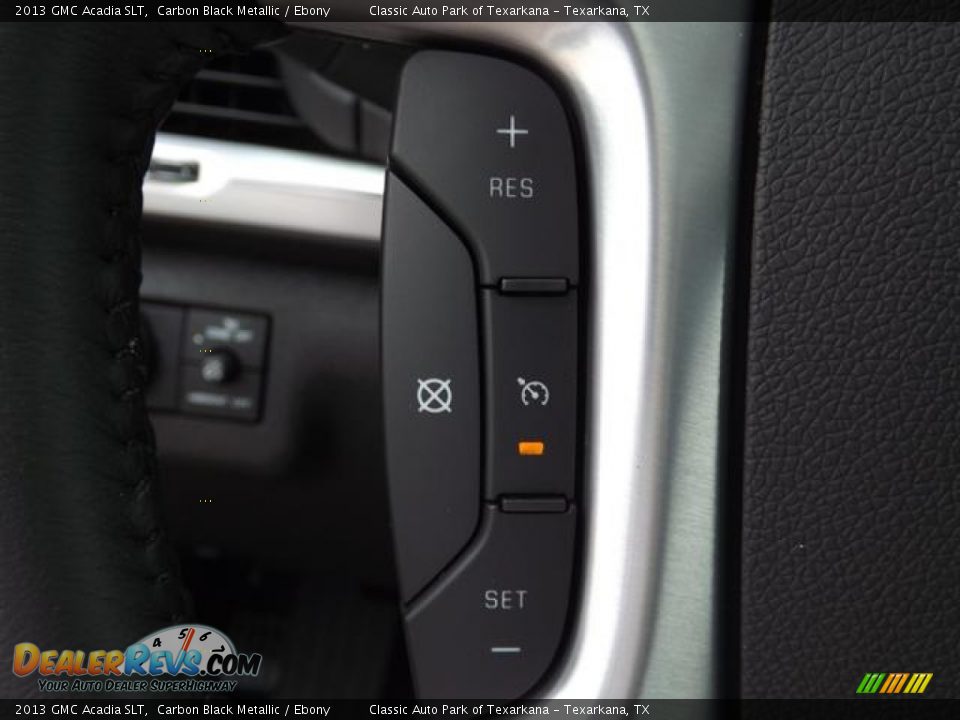 Controls of 2013 GMC Acadia SLT Photo #19