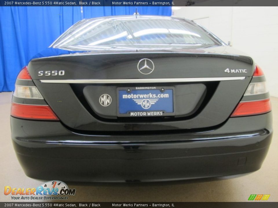 2007 Mercedes-Benz S 550 4Matic Sedan Black / Black Photo #7