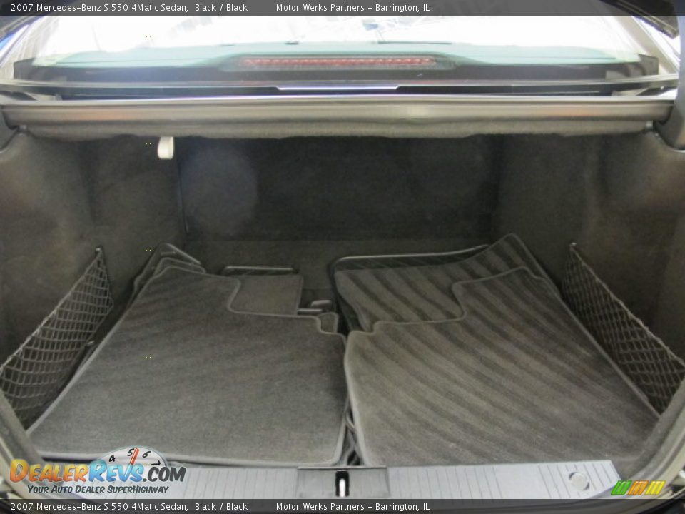 2007 Mercedes-Benz S 550 4Matic Sedan Black / Black Photo #11