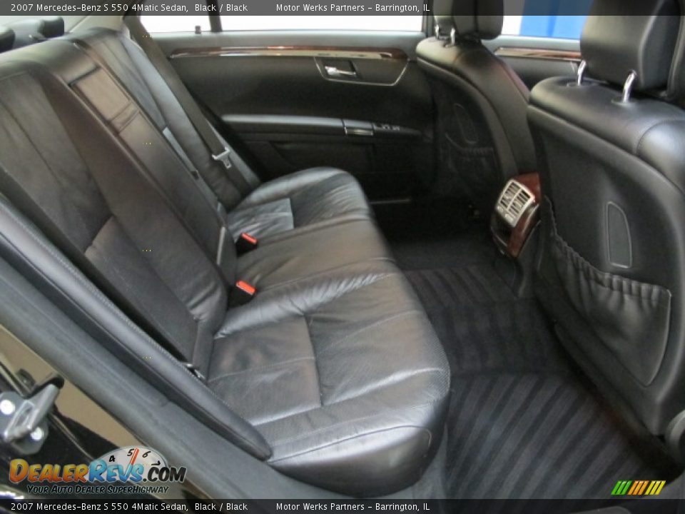 2007 Mercedes-Benz S 550 4Matic Sedan Black / Black Photo #20