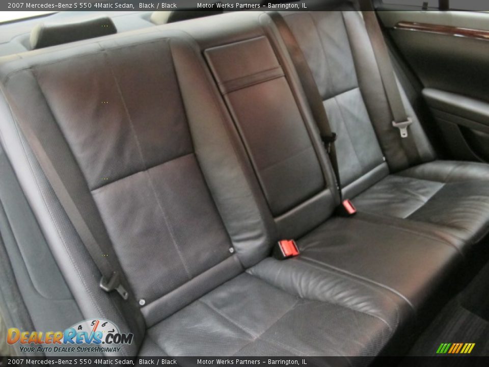 2007 Mercedes-Benz S 550 4Matic Sedan Black / Black Photo #21