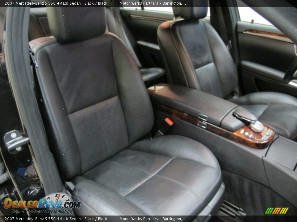 2007 Mercedes-Benz S 550 4Matic Sedan Black / Black Photo #23