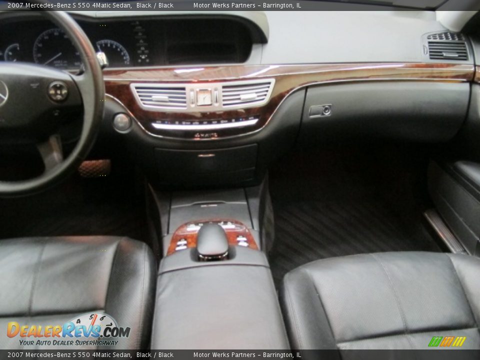 2007 Mercedes-Benz S 550 4Matic Sedan Black / Black Photo #25