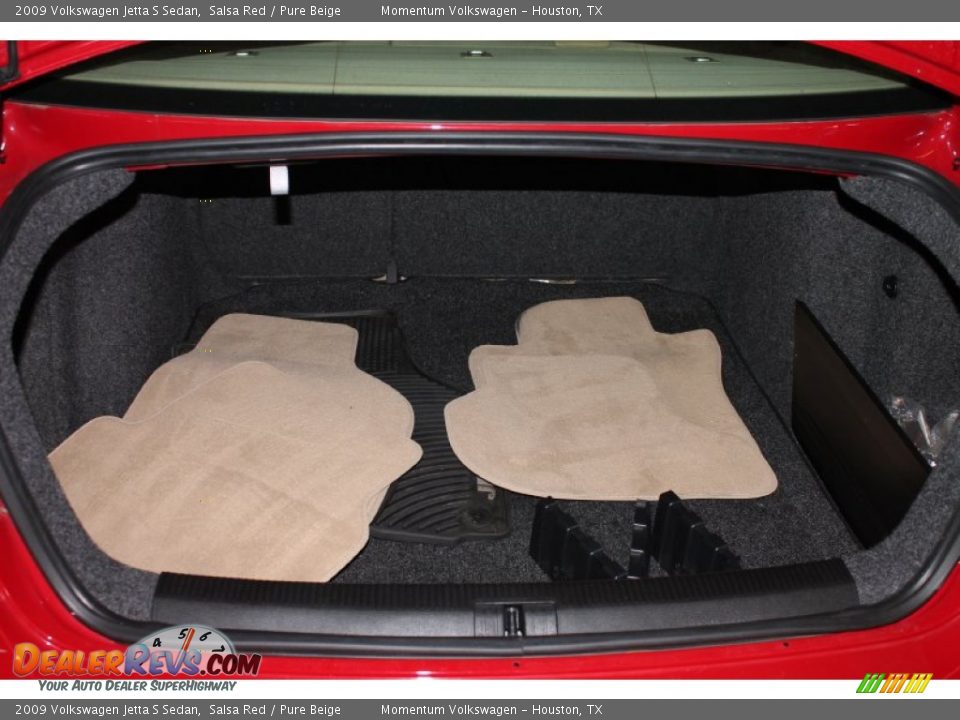 2009 Volkswagen Jetta S Sedan Salsa Red / Pure Beige Photo #25