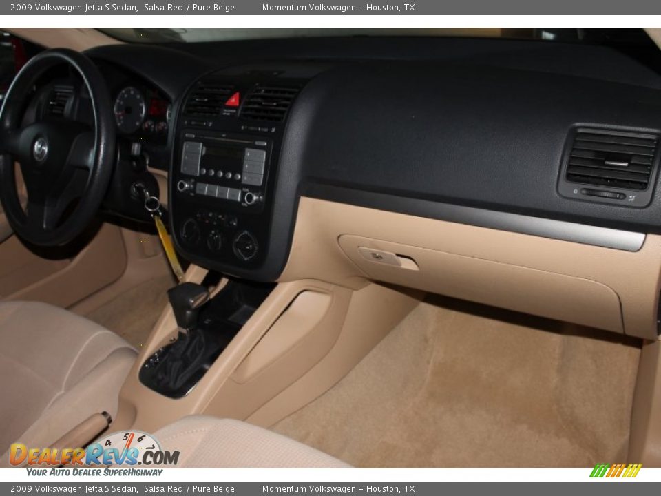2009 Volkswagen Jetta S Sedan Salsa Red / Pure Beige Photo #27